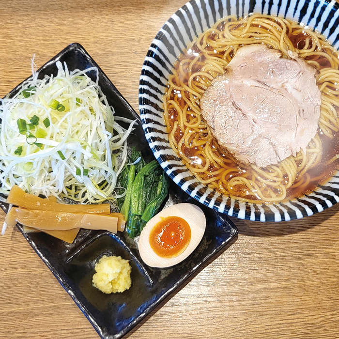新生姜醤油ラーメン